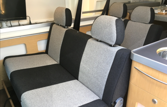 バーデン前向きシート